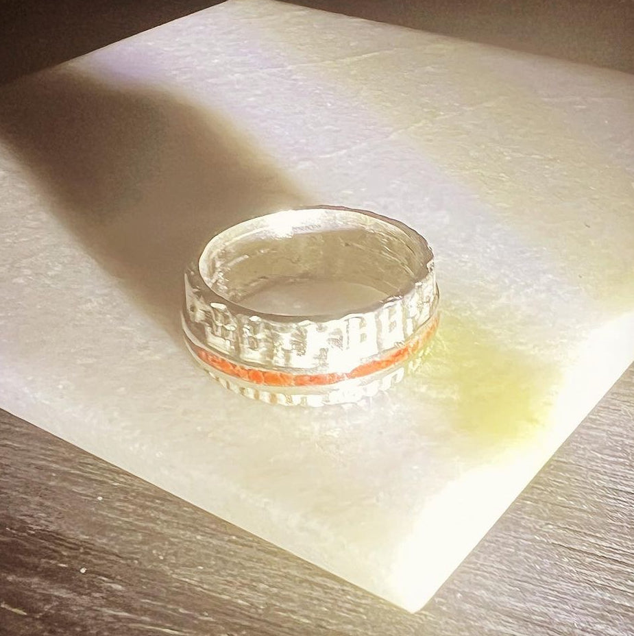 Wall Design Siler Ring with Bloodstone Inlay